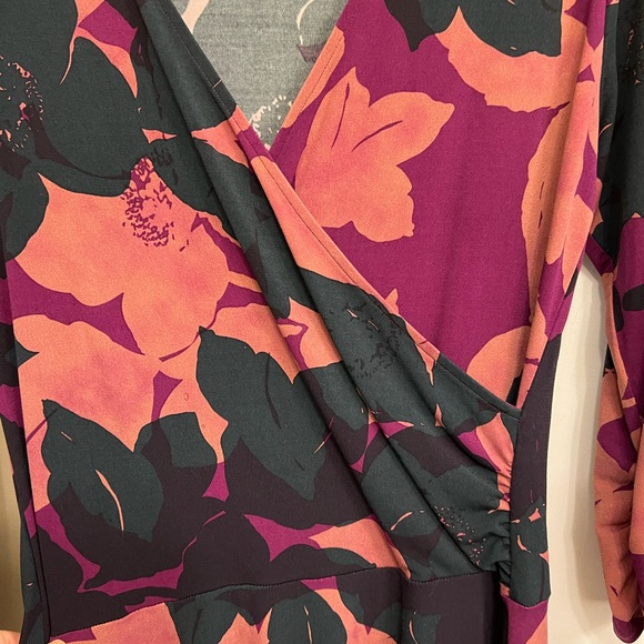 Cabi sz Medium Midi length dress great condition beautiful faux wrap - Picture 4 of 4